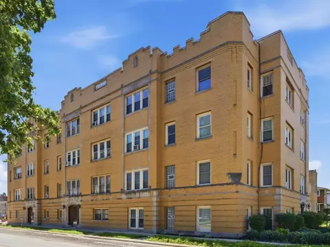 600 Elgin Ave #3B, Forest Park, IL 60130