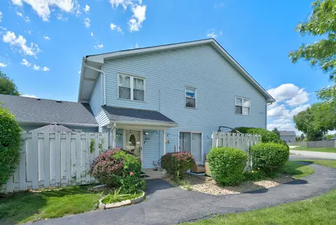 2303 Aster Dr #2303, Crest Hill, IL 60403