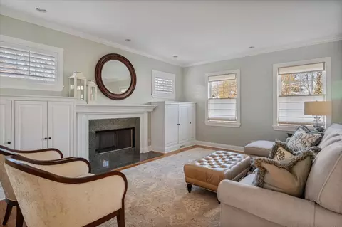 Living - 349 Gregory Ave, Wilmette, IL 60091 photo 2 of 2