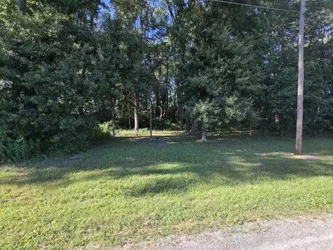 0000 E North Ave, Bluford, IL 62814