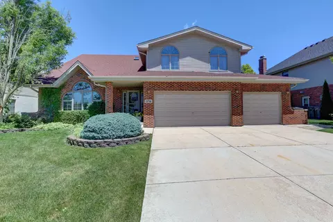 11716 Bolton Ln, Orland Park, IL 60467
