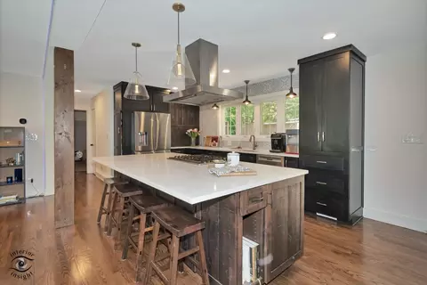 Kitchen - 829 E Porter Ave, Naperville, IL 60540 photo 1 of 4