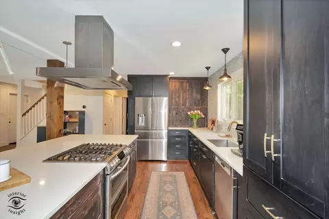Kitchen - 829 E Porter Ave, Naperville, IL 60540 photo 2 of 4