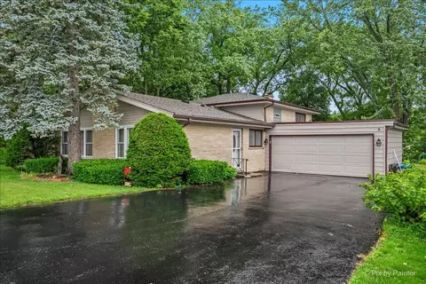 2530 Old Glenview Rd, Wilmette, IL 60091