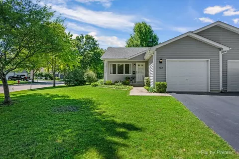 708 Harmony Ct, North Aurora, IL 60542
