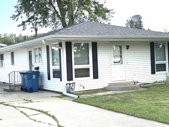 312 Water St, Earlville, IL 60518