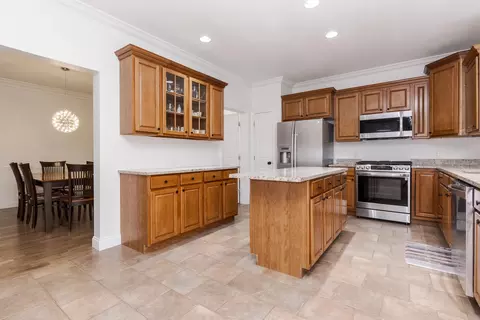 Kitchen - 980 Balsam Rd, Normal, IL 61761 photo 4 of 6