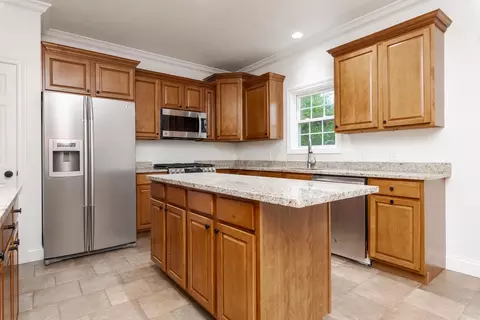 Kitchen - 980 Balsam Rd, Normal, IL 61761 photo 3 of 6