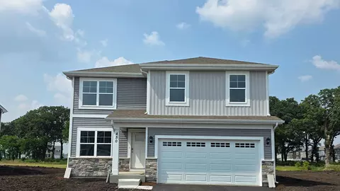 450 Vista Dr, Hampshire, IL 60140