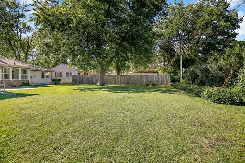 Exterior - 1250 Justine Dr, Kankakee, IL 60901 photo 5 of 6