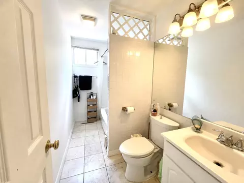 329 Cherry Ct, Glenview, IL 60025 photo 6