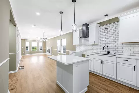 Kitchen - 117 E 104th Pl, Chicago, IL 60628 photo 3 of 3