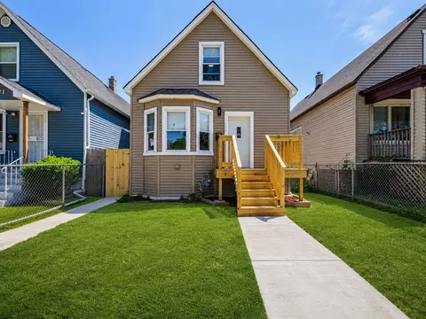 Exterior - 117 E 104th Pl, Chicago, IL 60628 photo 2 of 5