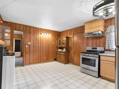 Kitchen - 311 Marengo Rd, Harvard, IL 60033 photo 2 of 5