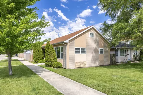 1700 N 37th Ave, Stone Park, IL 60165
