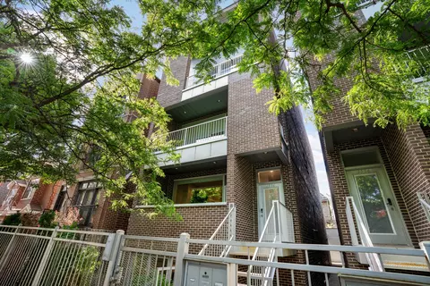 1536 W Walton St #1, Chicago, IL 60642