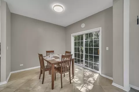 Dining - 367 Emerald Ln, Algonquin, IL 60102 photo 2 of 2