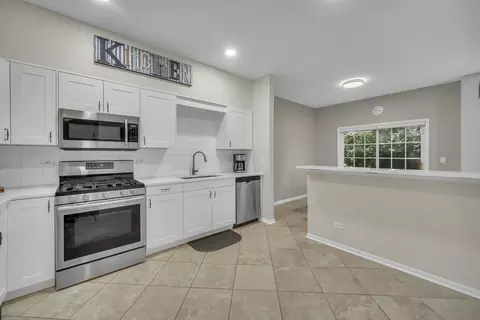 Kitchen - 367 Emerald Ln, Algonquin, IL 60102 photo 1 of 4