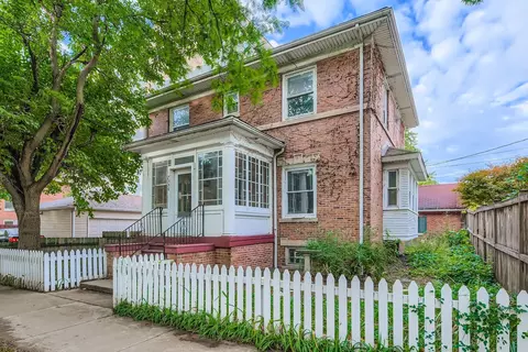 7356 N Ashland Blvd, Chicago, IL 60626