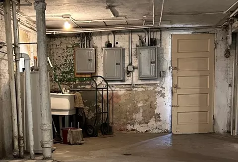 Other - Undisclosed, Chicago, IL 60647 photo 4 of 7
