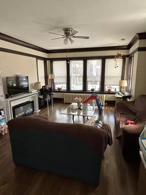 Living - Undisclosed, Chicago, IL 60647 photo 1 of 2