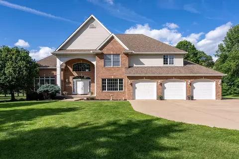 13521 105th Ave, Taylor Ridge, IL 61284