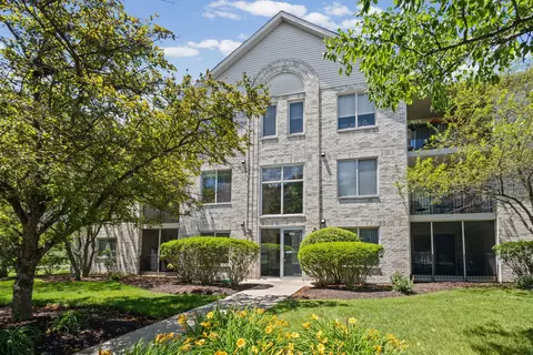 6855 Forestview Dr #1D, Oak Forest, IL 60452