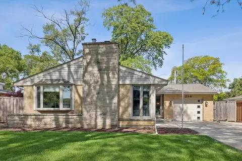 258 S Boyd Ave, Elmhurst, IL 60126