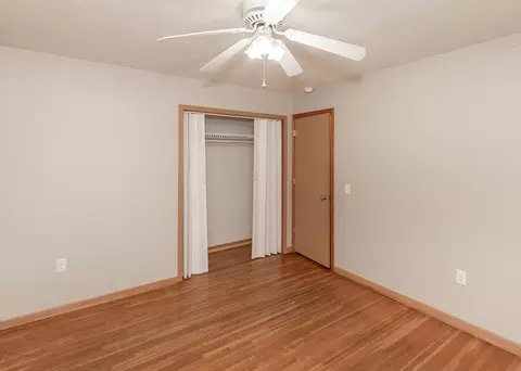 Bedroom - 1844 31st St, Moline, IL 61265 photo 2 of 4