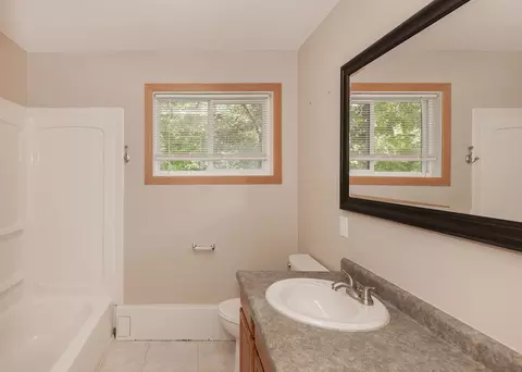 Bath - 1844 31st St, Moline, IL 61265 photo 1 of 1