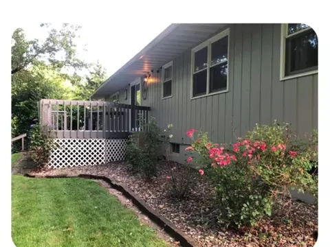 Exterior - 607 E 5th St, Coal Valley, IL 61240 photo 15 of 16