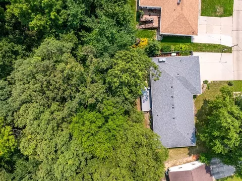View/Area - 607 E 5th St, Coal Valley, IL 61240 photo 2 of 5