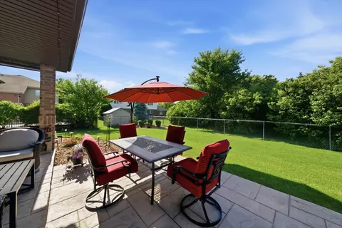 Exterior - 10532 Jacob Dr, Mokena, IL 60448 photo 4 of 9