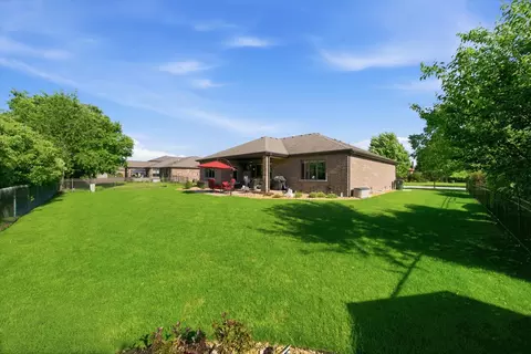 Exterior - 10532 Jacob Dr, Mokena, IL 60448 photo 7 of 9