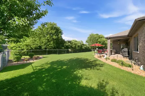Exterior - 10532 Jacob Dr, Mokena, IL 60448 photo 6 of 9