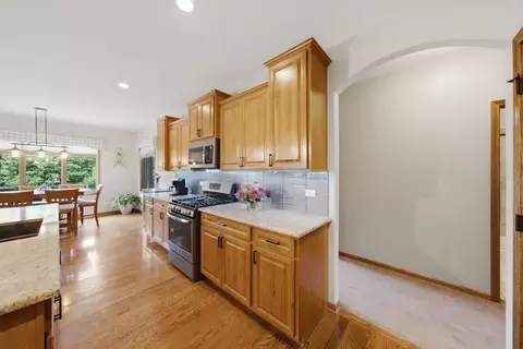 Entry Way - 10532 Jacob Dr, Mokena, IL 60448 photo 2 of 2