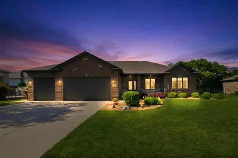 Exterior - 10532 Jacob Dr, Mokena, IL 60448 photo 9 of 9