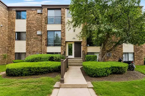 156 Dunteman Dr #301, Glendale Heights, IL 60139