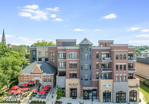 110 S Washington St #400, Naperville, IL 60540