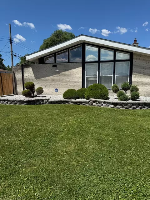 15332 Irving Ave, Dolton, IL 60419