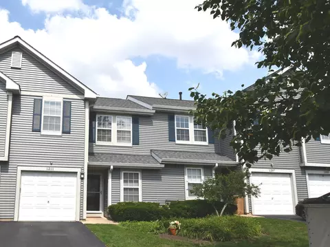 1211 Arapaho Ct, Naperville, IL 60540