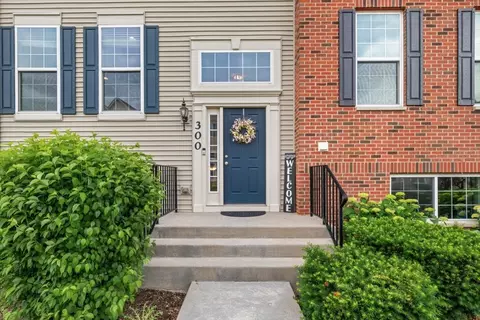 300 Lionel Dr, Grayslake, IL 60030