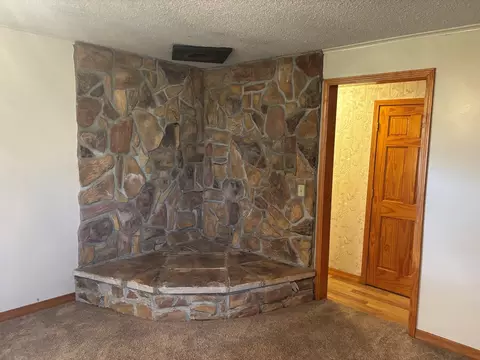 Living - 15648 Norrish Rd, Morrison, IL 61270 photo 2 of 2