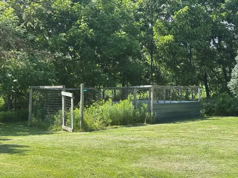 Exterior - 15648 Norrish Rd, Morrison, IL 61270 photo 4 of 4