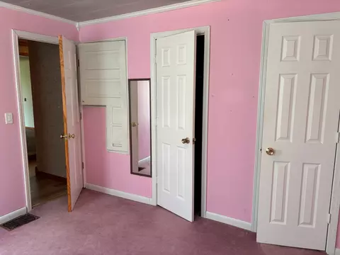 Bedroom - 15648 Norrish Rd, Morrison, IL 61270 photo 7 of 7