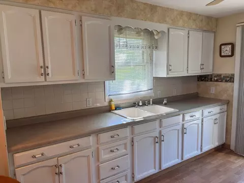 Kitchen - 15648 Norrish Rd, Morrison, IL 61270 photo 1 of 3