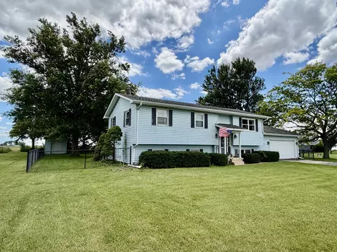 Exterior - 31875 E Thome Rd, Rock Falls, IL 61071 photo 7 of 8