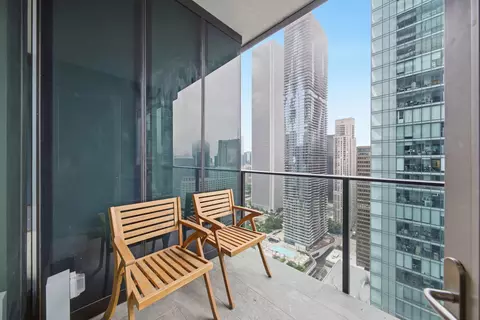 Exterior - 363 E Wacker Dr #2702, Chicago, IL 60601 photo 1 of 2
