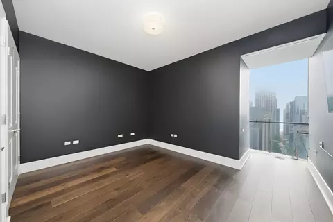 Bedroom - 363 E Wacker Dr #2702, Chicago, IL 60601 photo 3 of 5