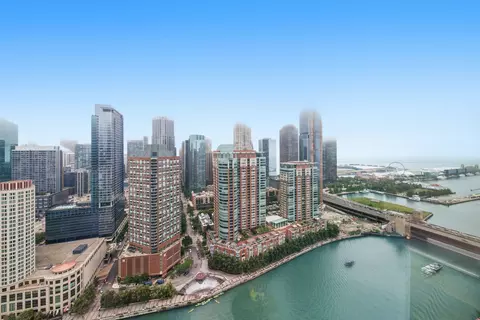 View/Area - 363 E Wacker Dr #2702, Chicago, IL 60601 photo 1 of 4